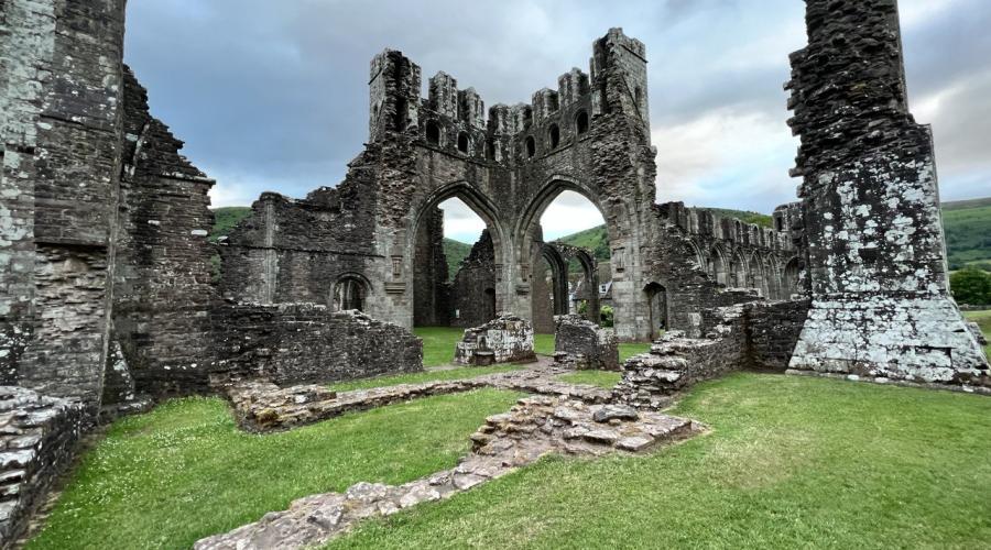 Llanthony Priory