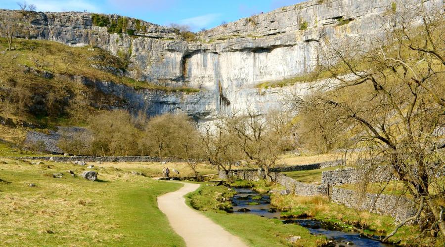 Janets Foss Waterfall 
