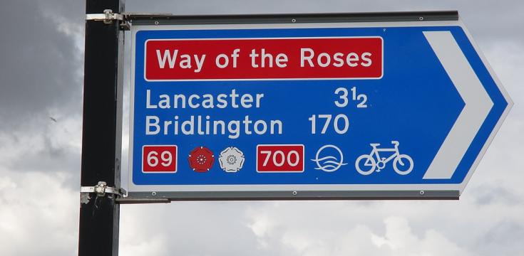 Way of the Roses Waymarker